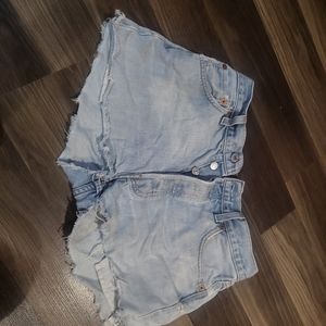Levis short small
